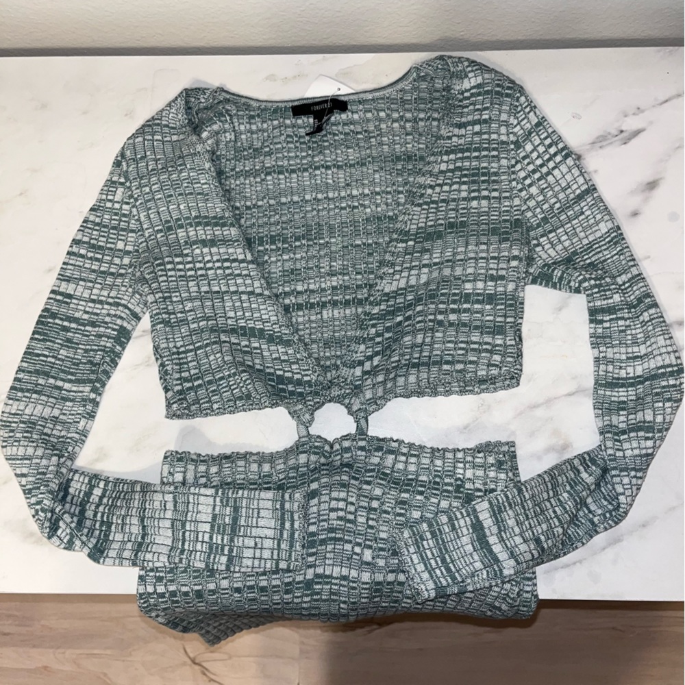 Long sleeve two piece connected set with long skirt